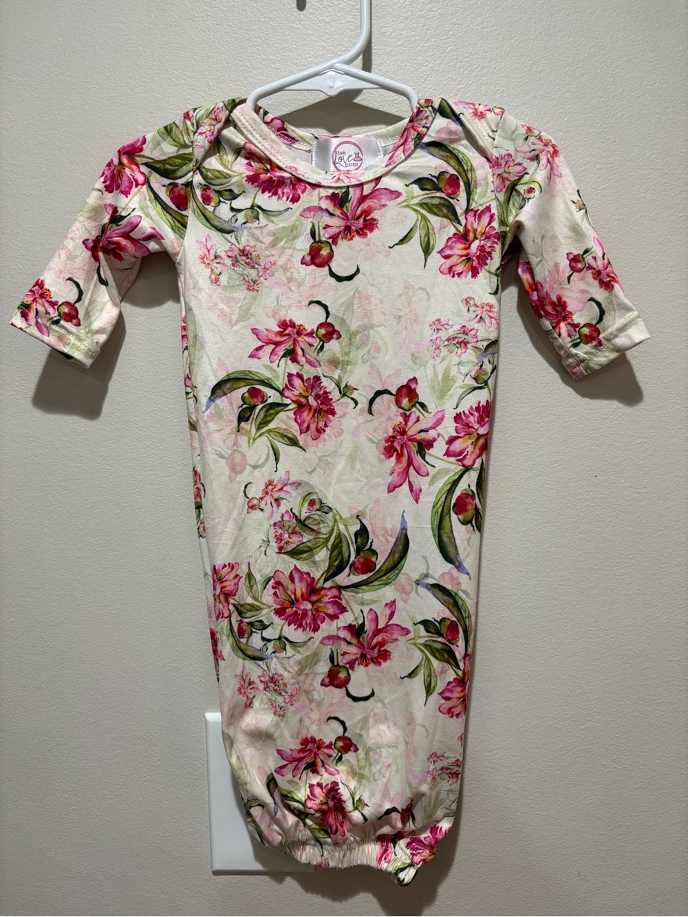 Little Love Boutique Floral Pink Red Rose Baby Gown Soft Sleep Dress 0-3 Months